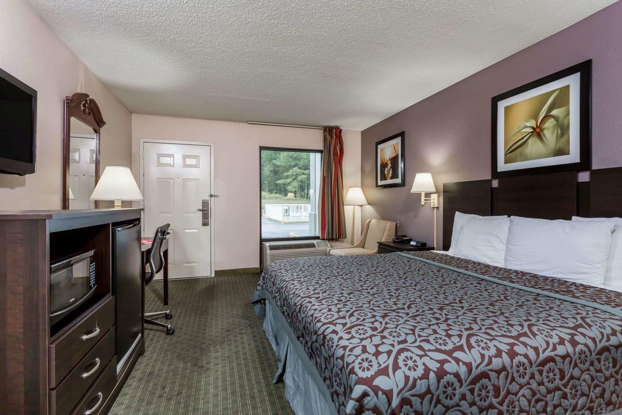 Days Inn By Wyndham Lugoff Esterno foto