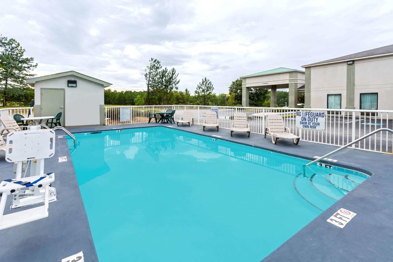 Days Inn By Wyndham Lugoff Esterno foto